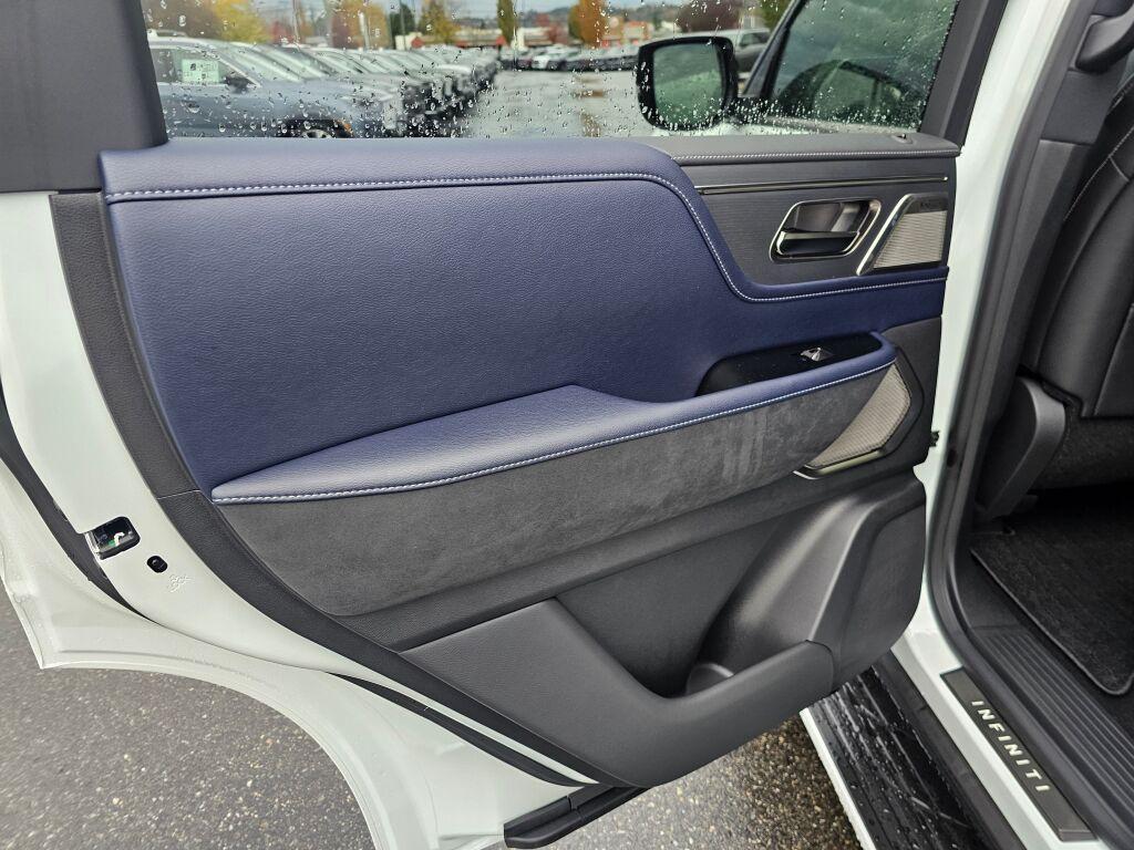 new 2026 INFINITI QX80 car, priced at $101,925