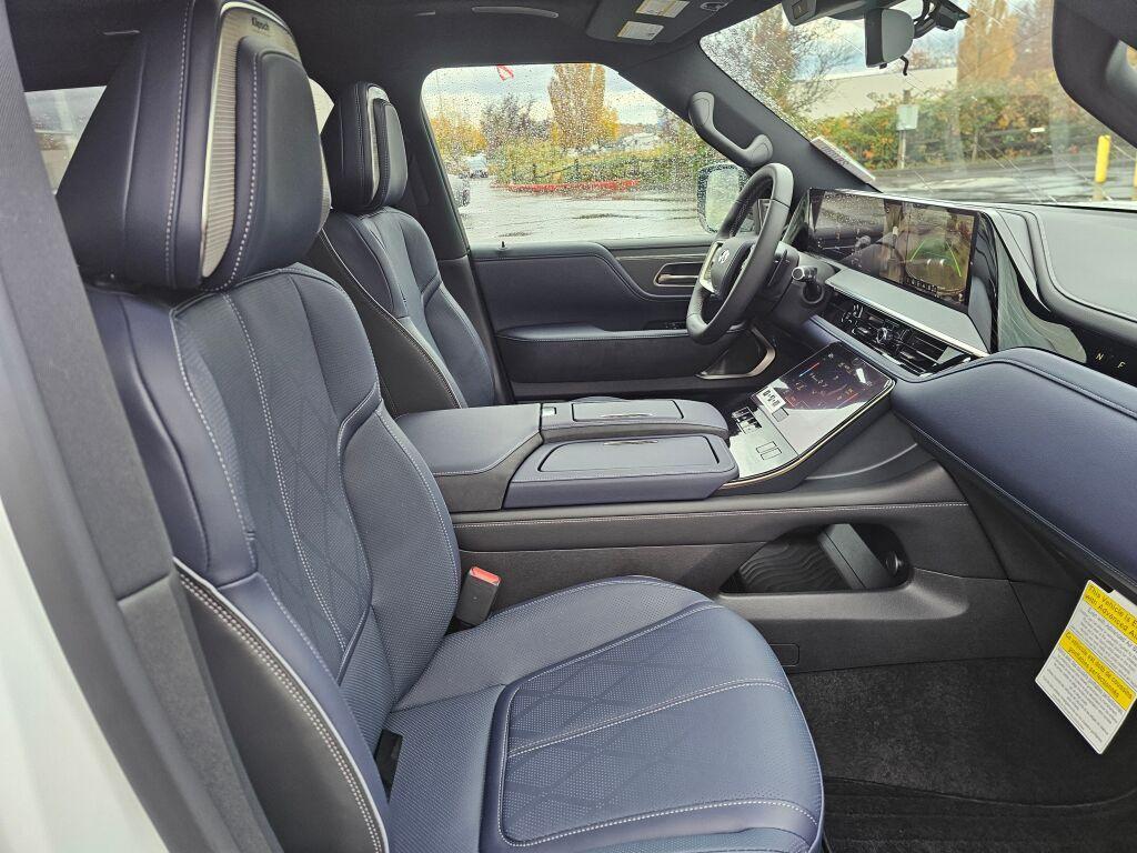 new 2026 INFINITI QX80 car, priced at $101,925