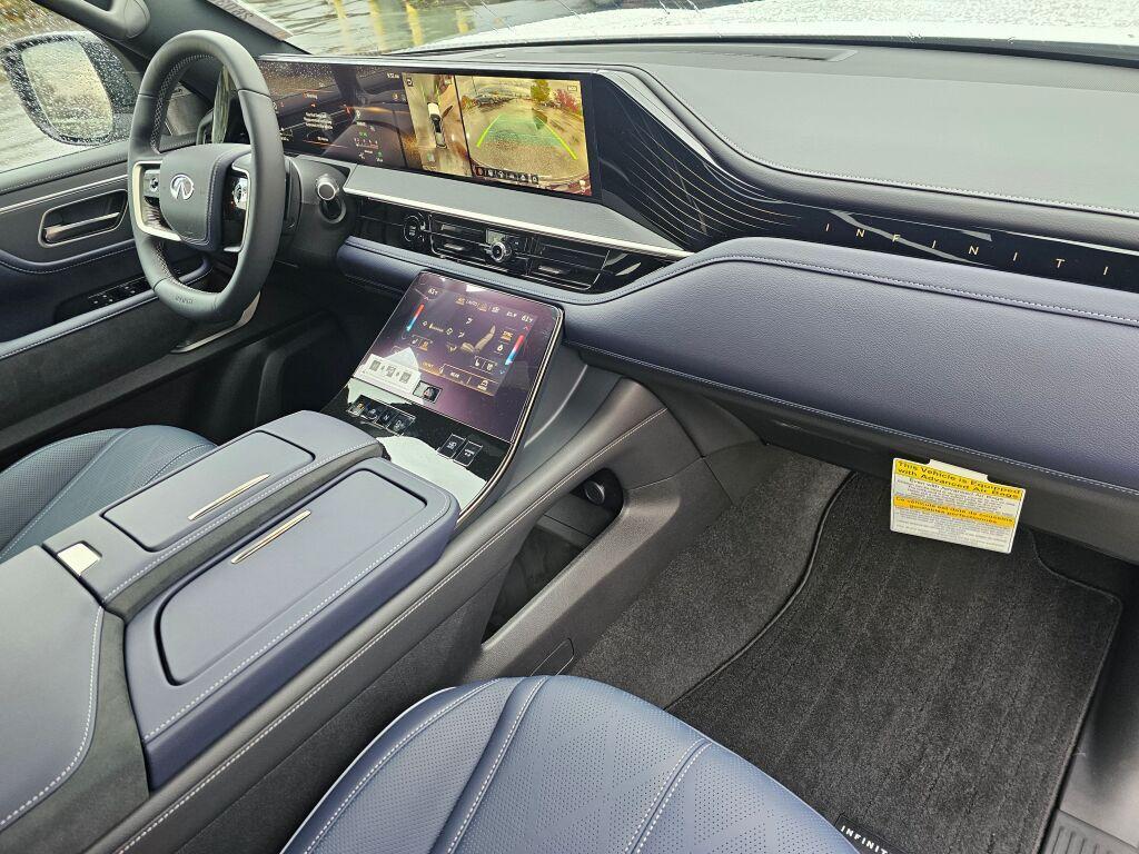 new 2026 INFINITI QX80 car, priced at $101,925