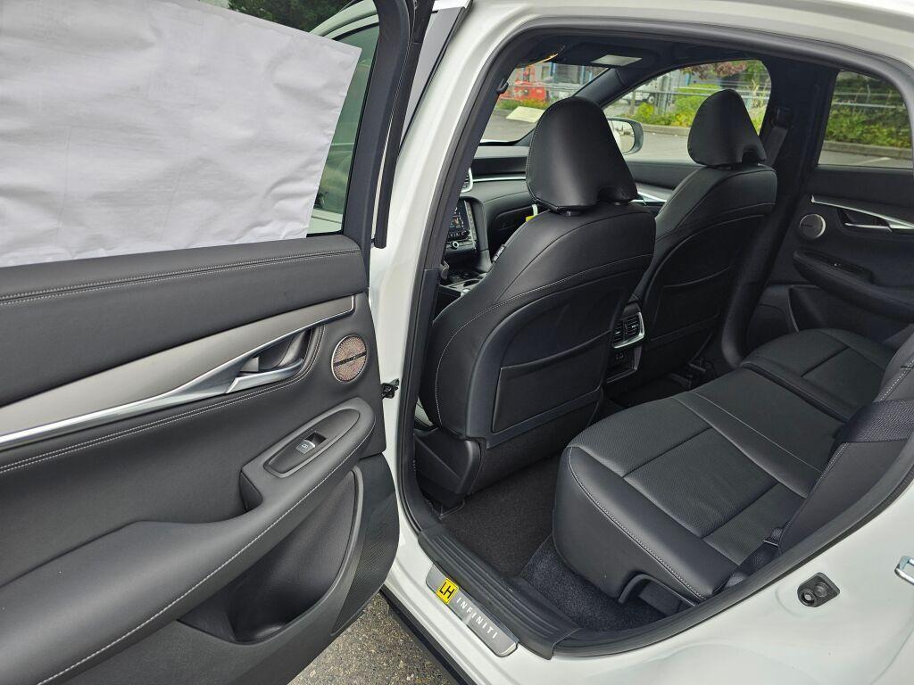 new 2025 INFINITI QX55 car