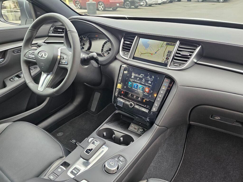 new 2025 INFINITI QX55 car