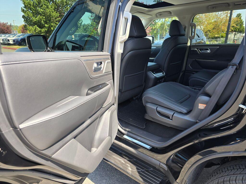 new 2025 INFINITI QX80 car, priced at $74,910