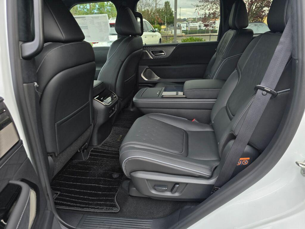 new 2026 INFINITI QX80 car, priced at $117,920