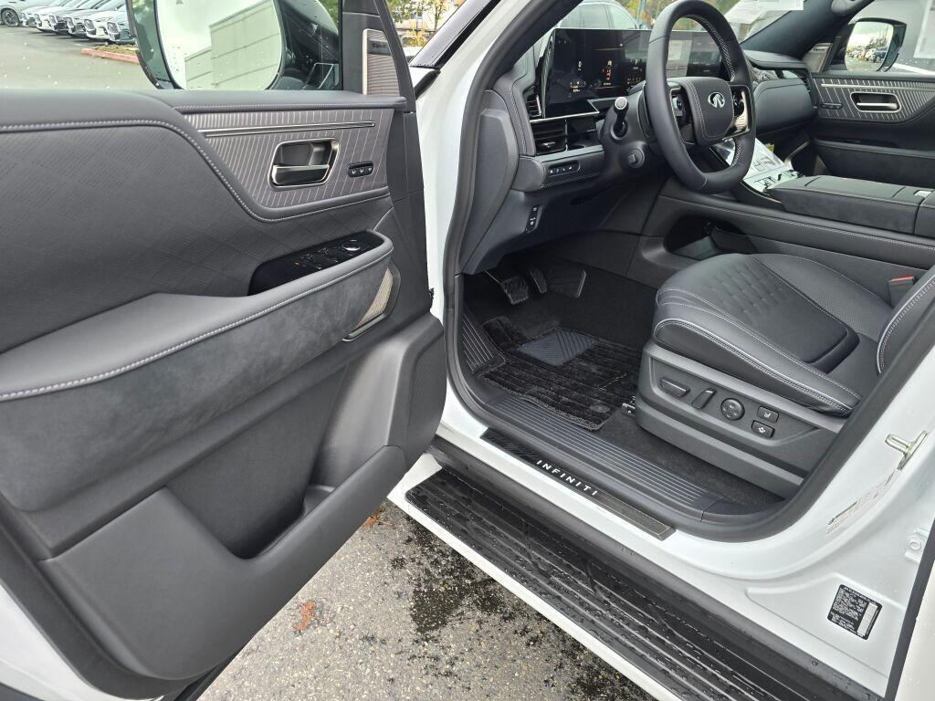 new 2026 INFINITI QX80 car, priced at $117,920