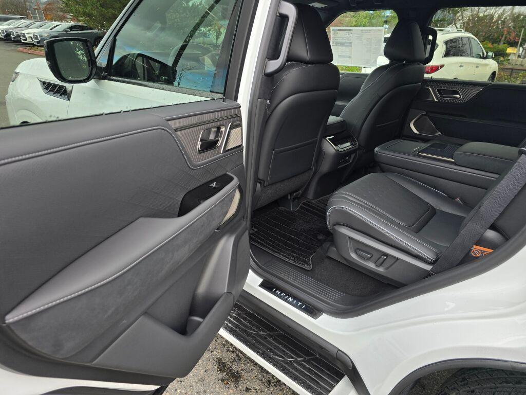 new 2026 INFINITI QX80 car, priced at $117,920