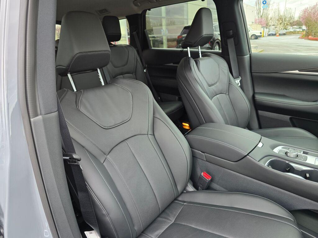 new 2025 INFINITI QX60 car, priced at $55,985