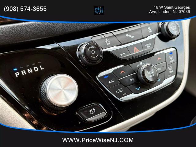 used 2018 Chrysler Pacifica car, priced at $14,995