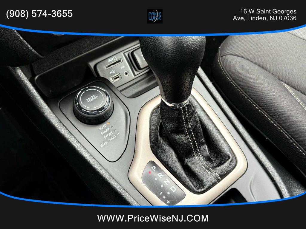 used 2015 Jeep Cherokee car, priced at $8,995