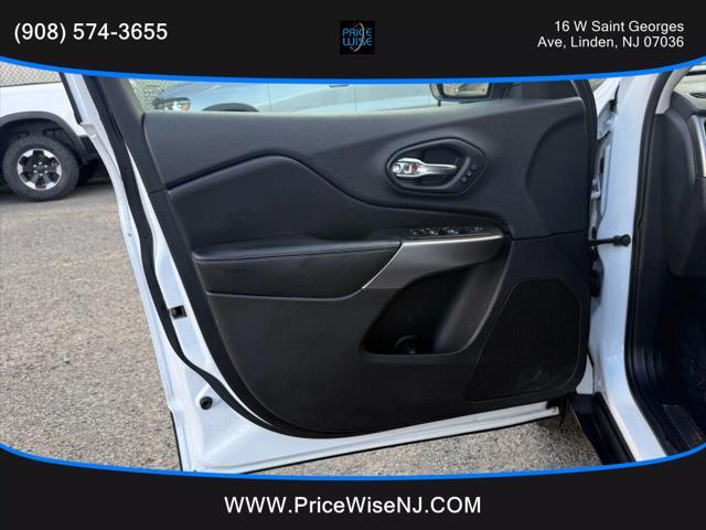 used 2019 Jeep Cherokee car, priced at $11,795