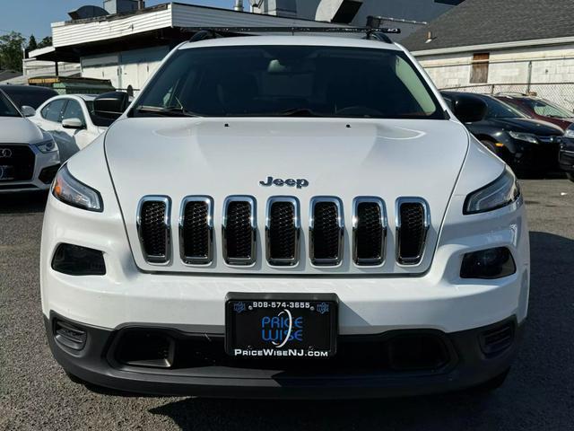 used 2016 Jeep Cherokee car, priced at $10,995