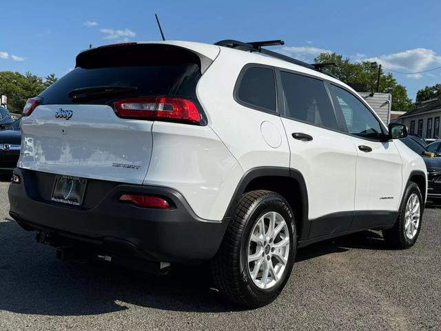 used 2016 Jeep Cherokee car, priced at $10,995