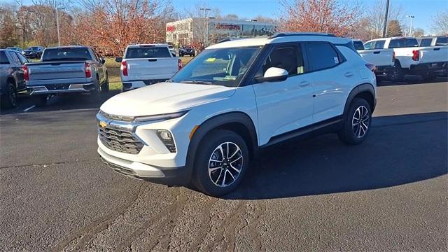 new 2025 Chevrolet TrailBlazer car, priced at $31,108