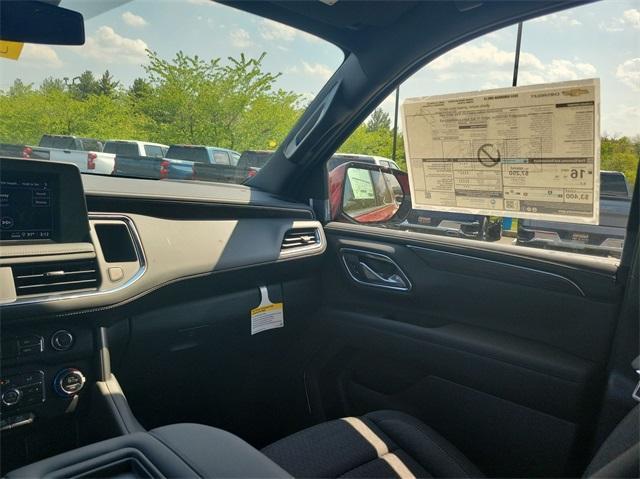 new 2024 Chevrolet Suburban car, priced at $64,903