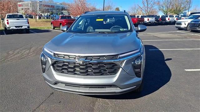 new 2025 Chevrolet Trax car, priced at $25,485