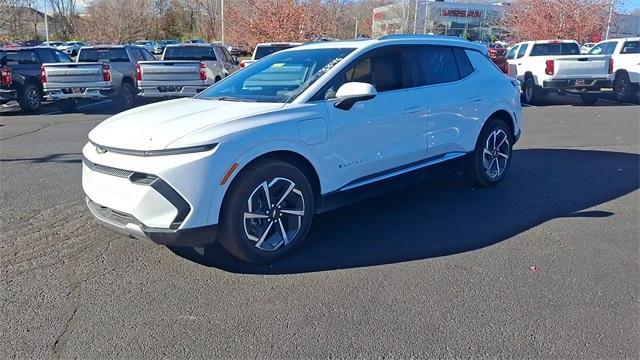 new 2025 Chevrolet Equinox EV car, priced at $48,740