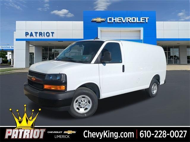 new 2024 Chevrolet Express 2500 car