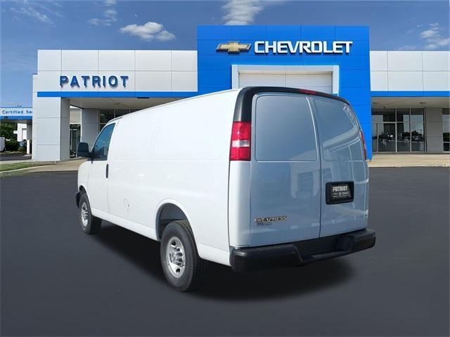 new 2024 Chevrolet Express 2500 car