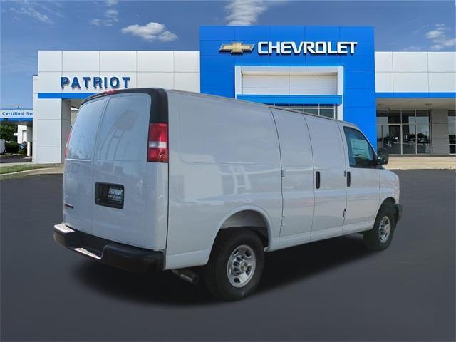 new 2024 Chevrolet Express 2500 car