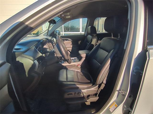 used 2019 Chevrolet Traverse car, priced at $19,527