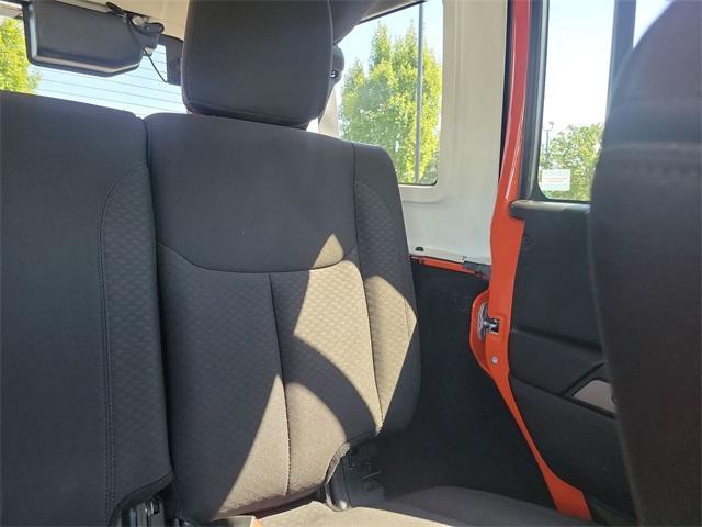 used 2015 Jeep Wrangler Unlimited car, priced at $21,218