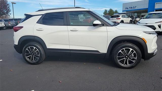 new 2024 Chevrolet TrailBlazer car, priced at $30,300