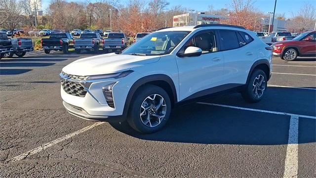 new 2025 Chevrolet Trax car, priced at $25,485