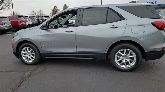 new 2024 Chevrolet Equinox car, priced at $29,305