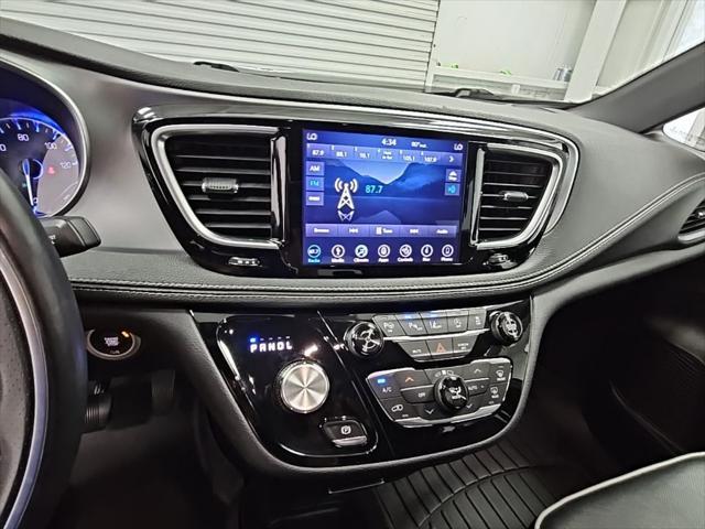 used 2018 Chrysler Pacifica car, priced at $18,500