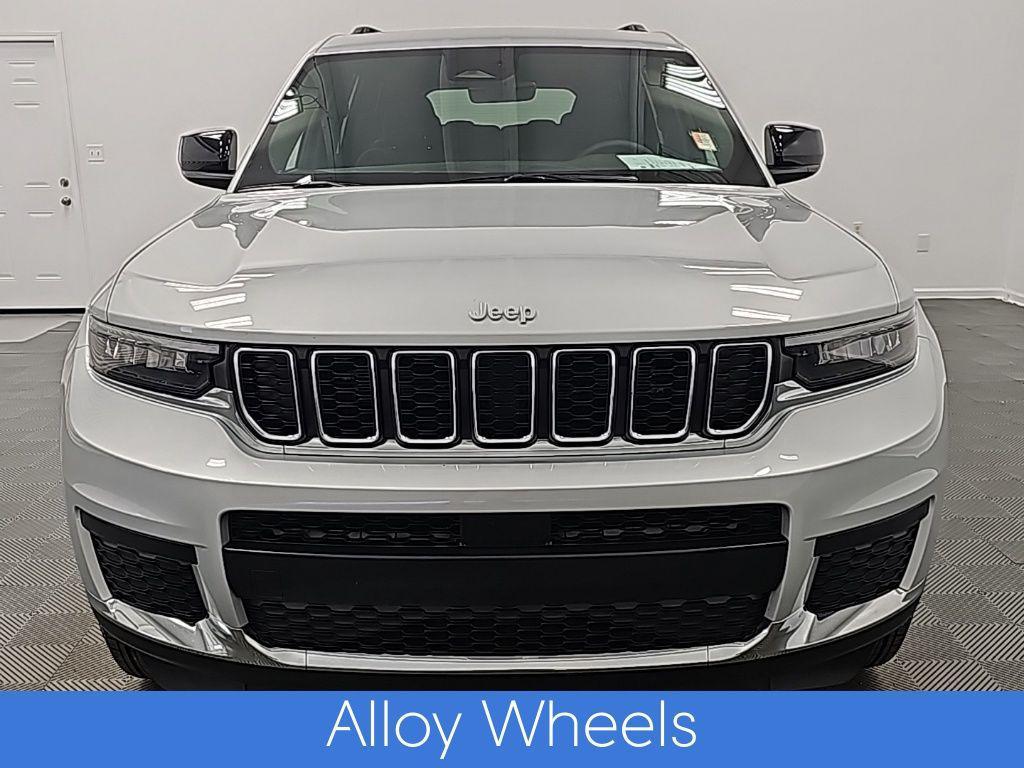 used 2025 Jeep Grand Cherokee L car, priced at $34,000