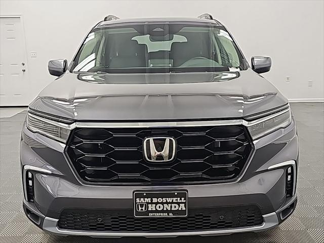 new 2025 Honda Pilot car, priced at $50,850