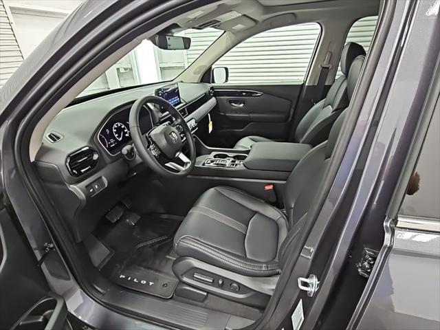new 2025 Honda Pilot car, priced at $50,850