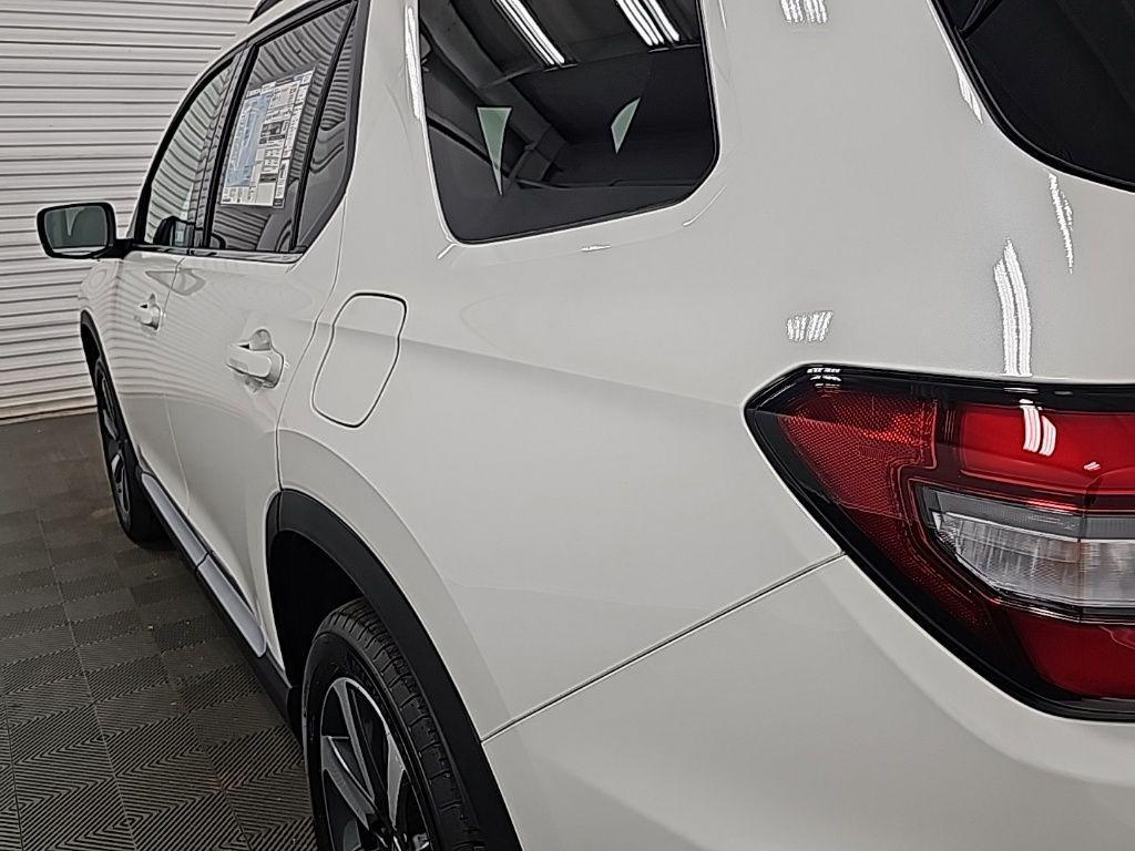new 2025 Honda Pilot car, priced at $48,000
