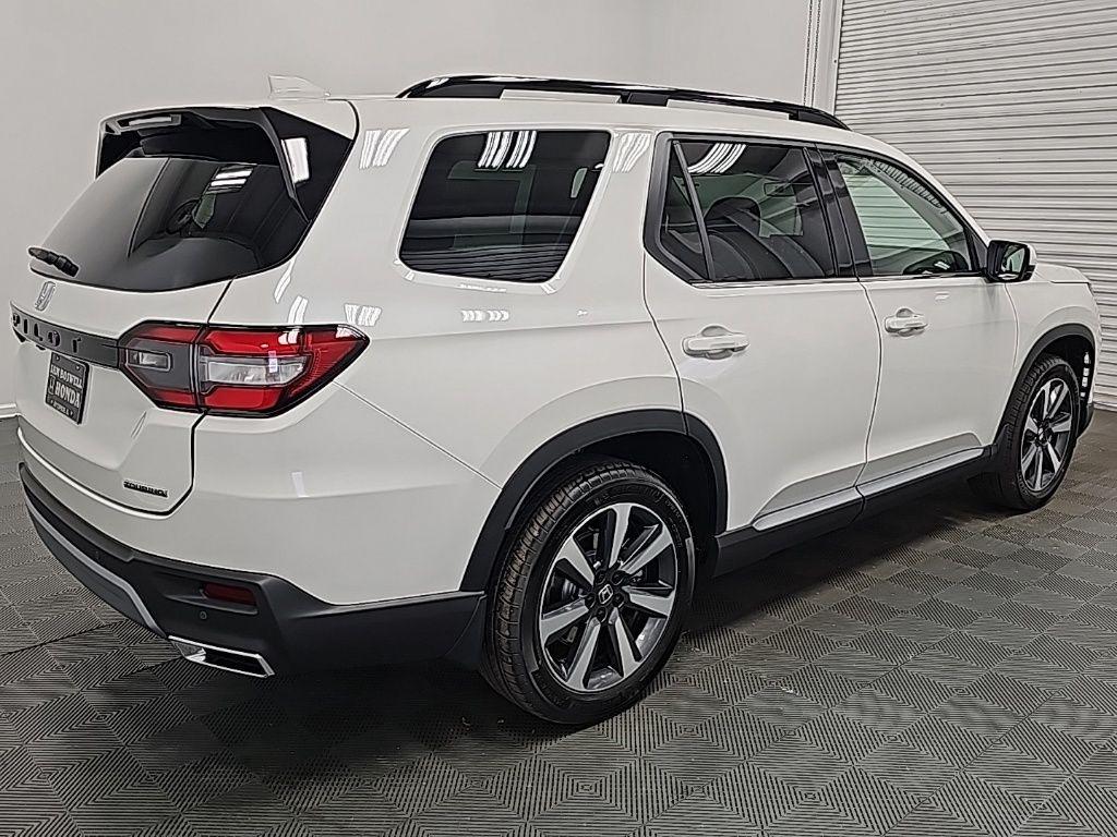 new 2025 Honda Pilot car, priced at $48,000