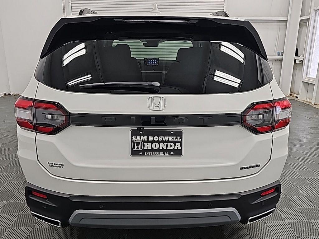 new 2025 Honda Pilot car, priced at $48,000
