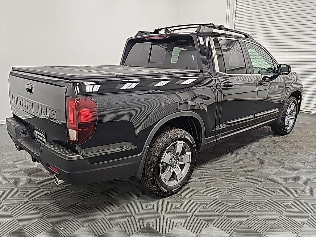 new 2025 Honda Ridgeline car, priced at $44,304