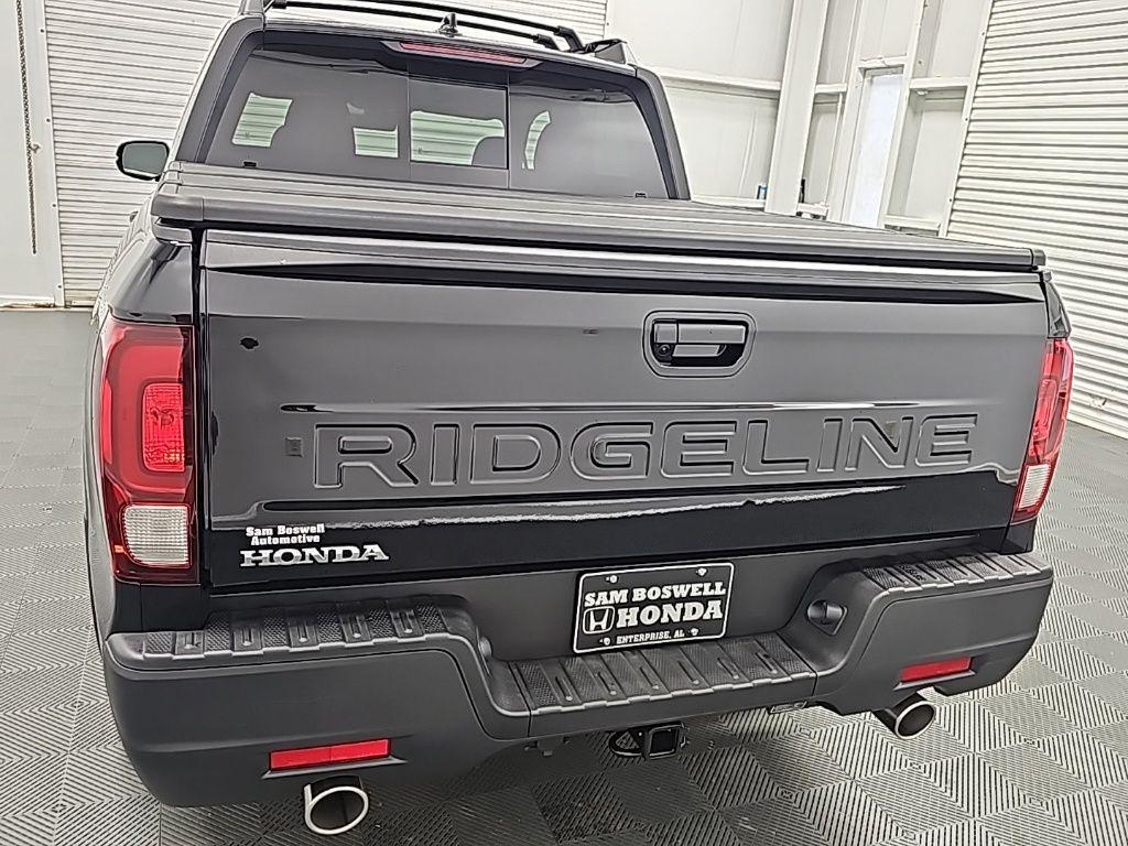 new 2025 Honda Ridgeline car, priced at $44,304