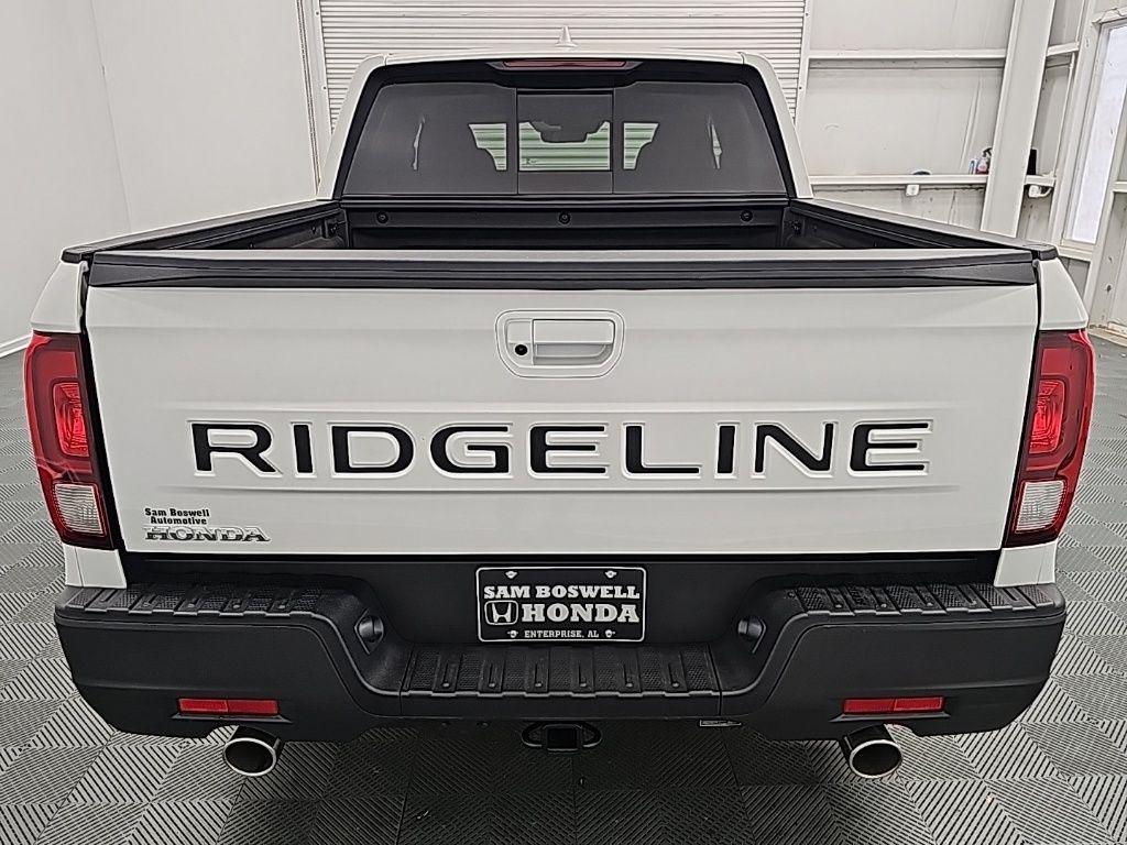 new 2025 Honda Ridgeline car, priced at $43,578
