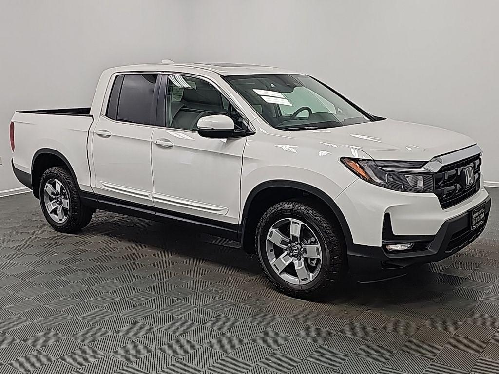 new 2025 Honda Ridgeline car, priced at $43,578