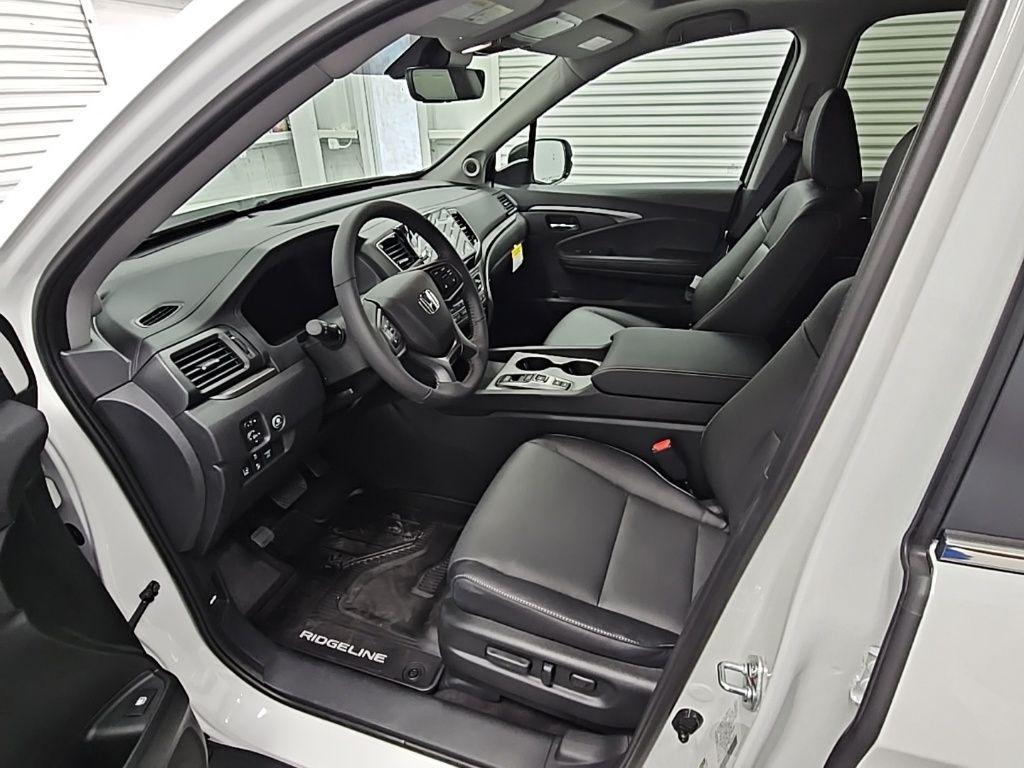 new 2025 Honda Ridgeline car, priced at $43,578
