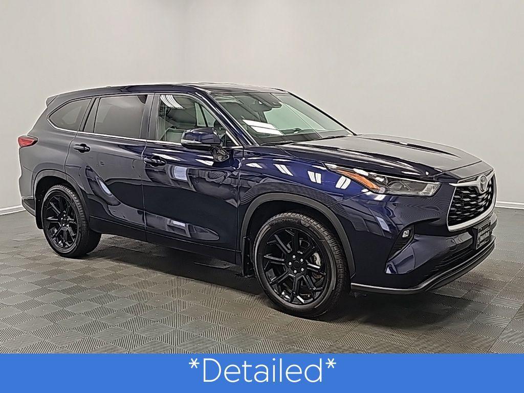 used 2023 Toyota Highlander car, priced at $31,700