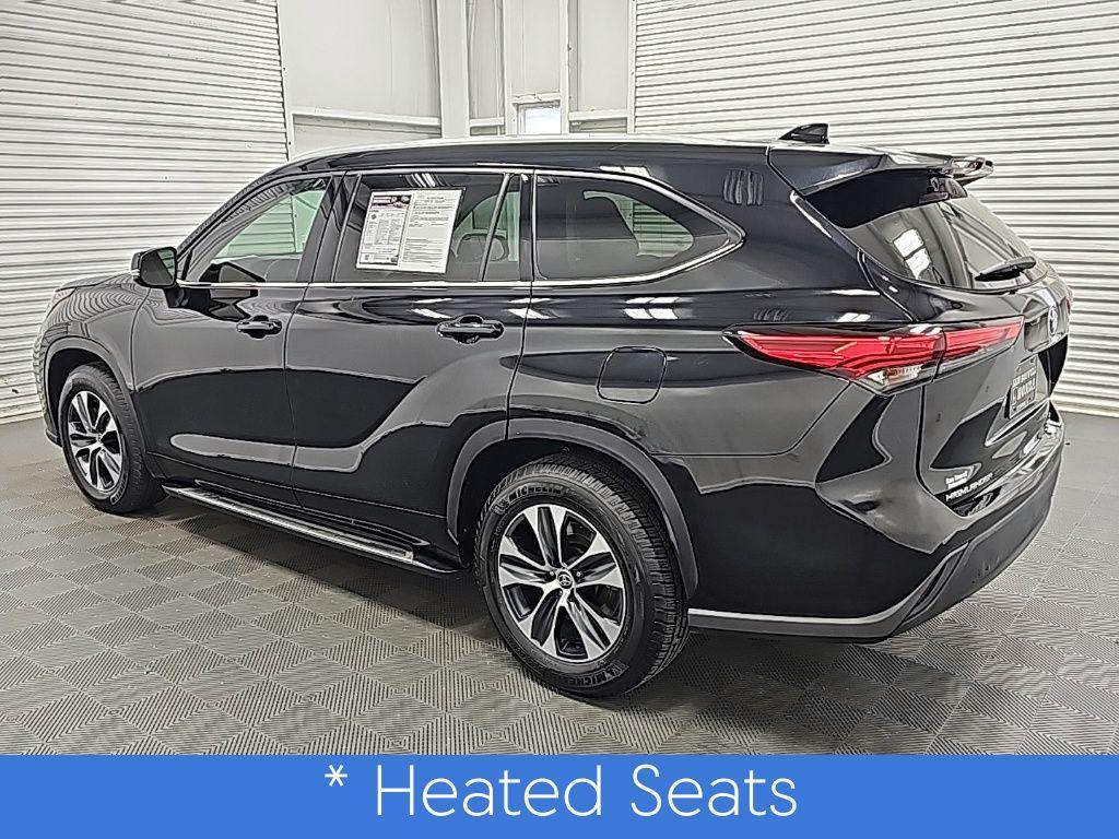 used 2022 Toyota Highlander car, priced at $30,000