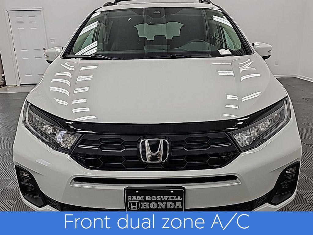 new 2026 Honda Odyssey car, priced at $46,095