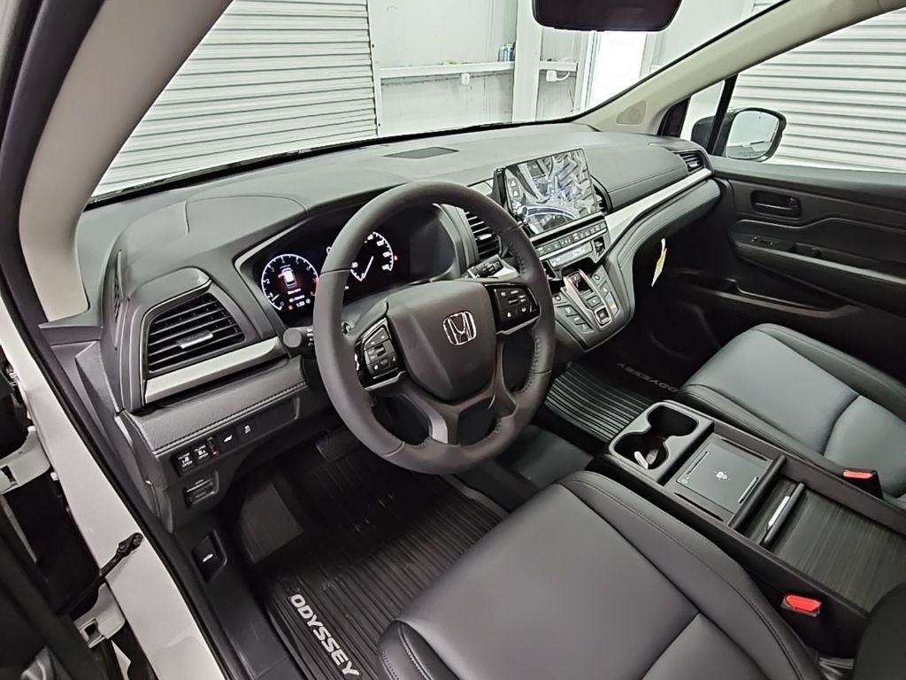 new 2026 Honda Odyssey car, priced at $46,095