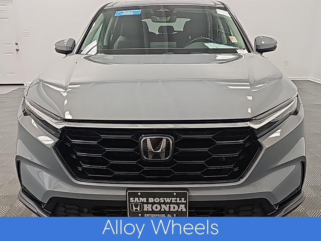 used 2023 Honda CR-V car, priced at $31,000