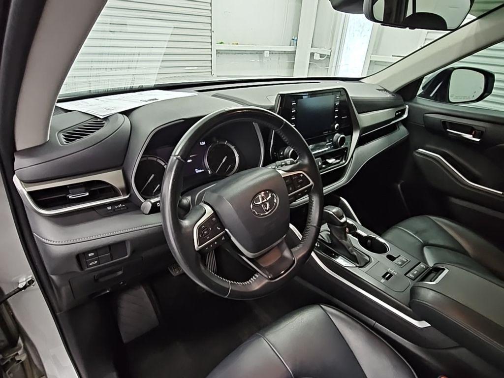 used 2022 Toyota Highlander car, priced at $28,000