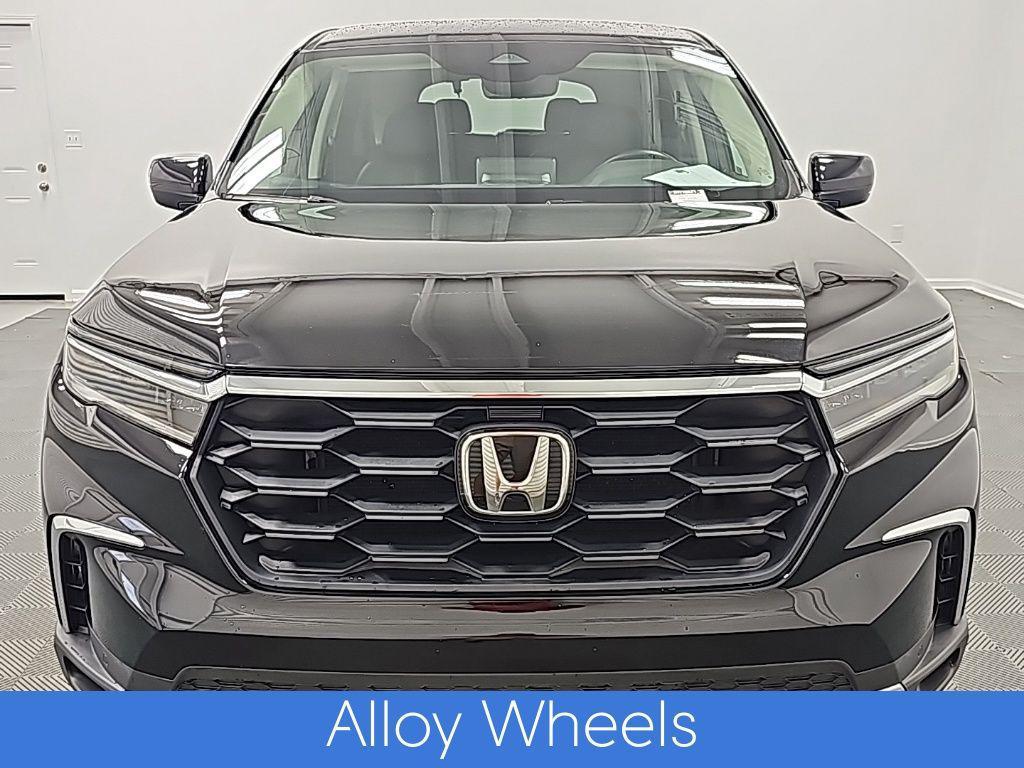used 2023 Honda Pilot car, priced at $31,500
