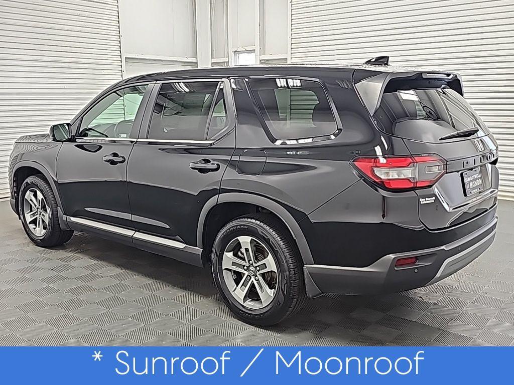 used 2023 Honda Pilot car, priced at $31,500