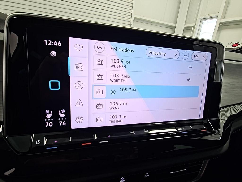 used 2025 Volkswagen Atlas Cross Sport car, priced at $40,000
