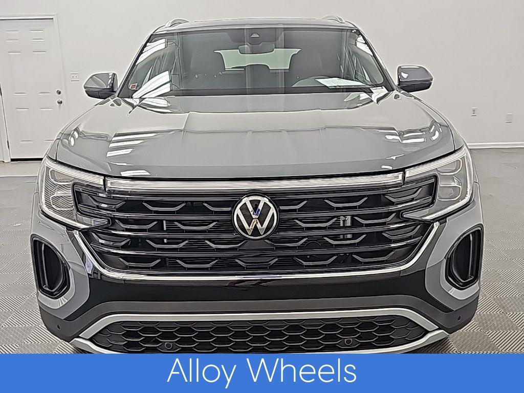 used 2025 Volkswagen Atlas Cross Sport car, priced at $40,000