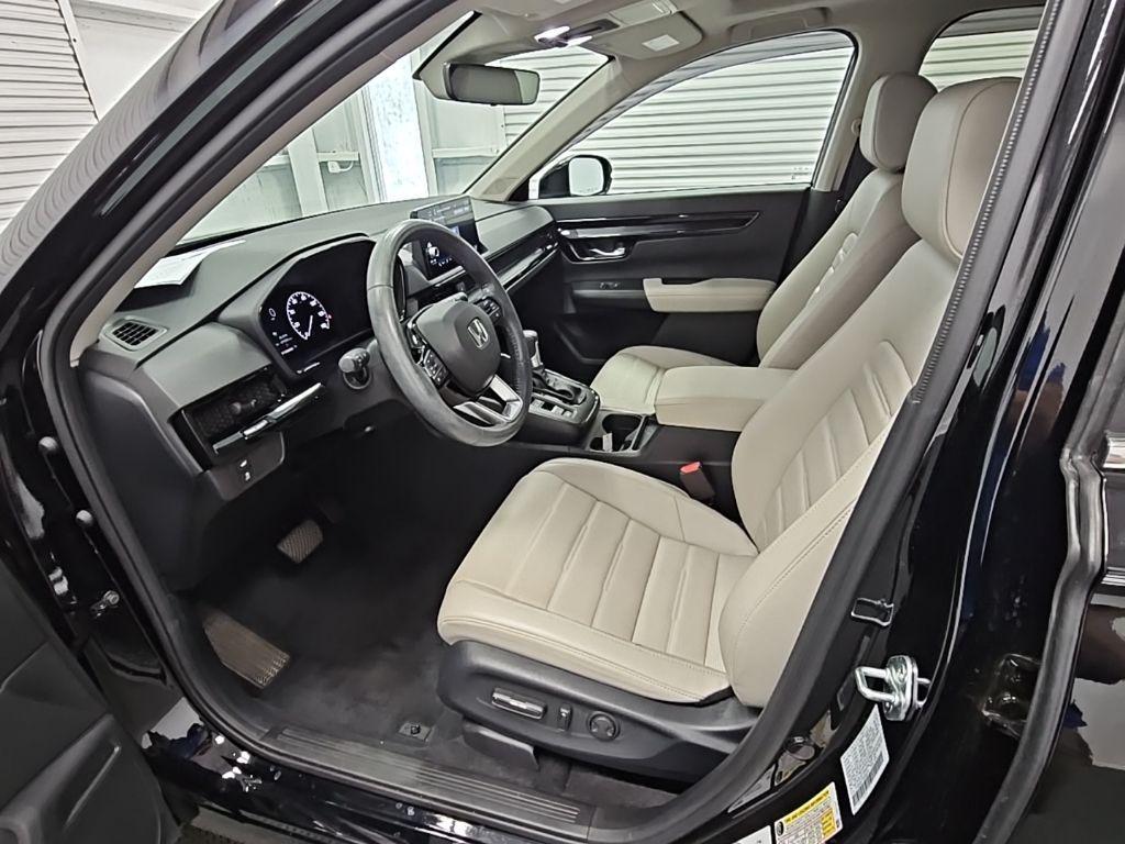 used 2023 Honda CR-V car, priced at $31,000